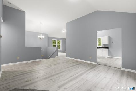 63 Oakcrest Circle Waterbury CT 06708