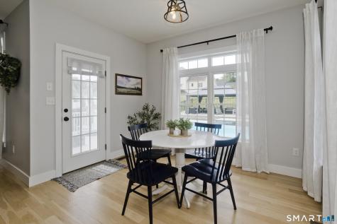4 Arbor Way Suffield CT 06078