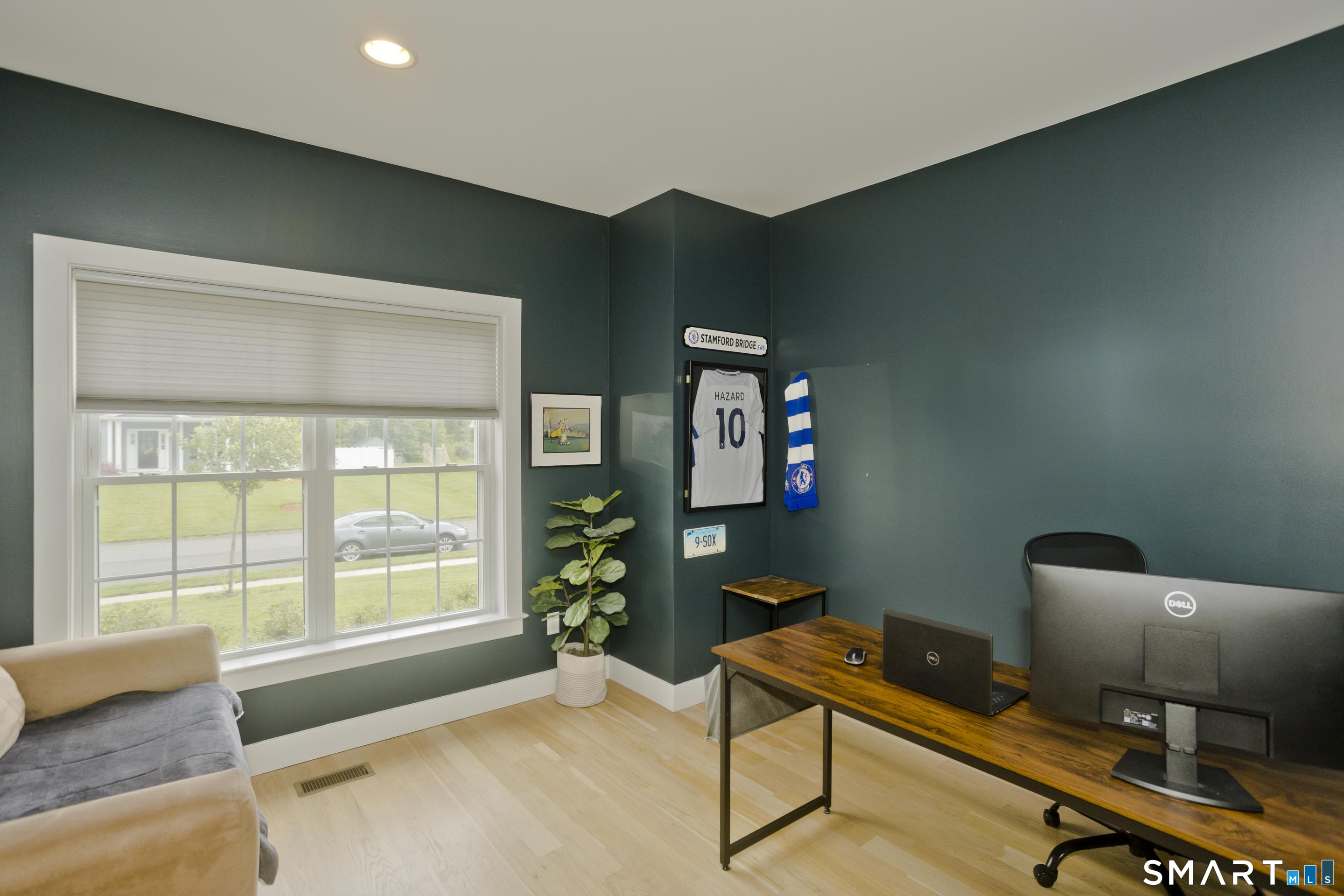 4 Arbor Way Suffield CT 06078