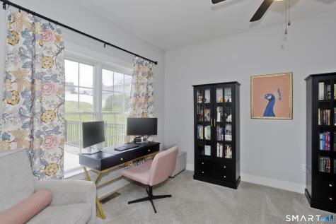 4 Arbor Way Suffield CT 06078