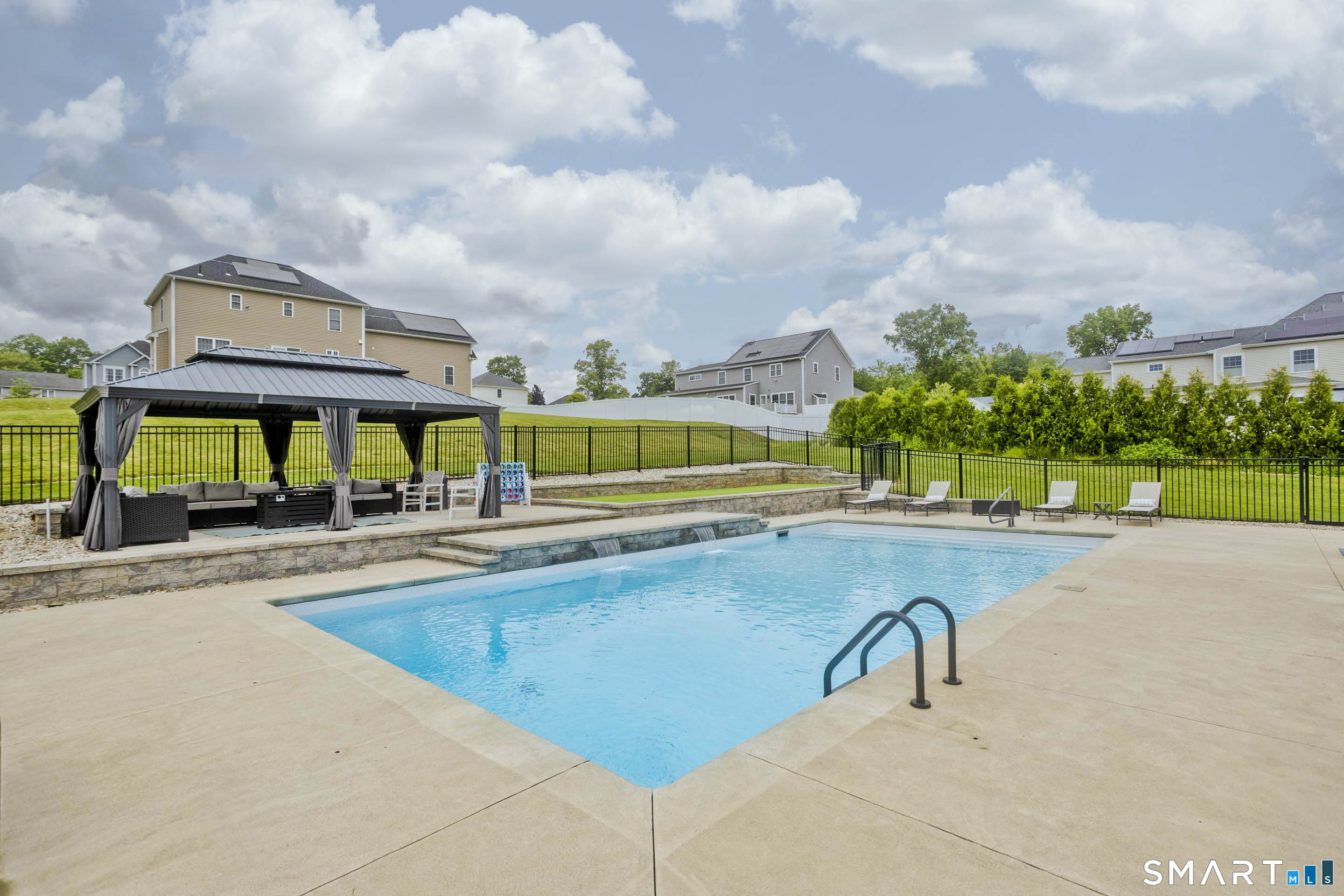 4 Arbor Way Suffield CT 06078