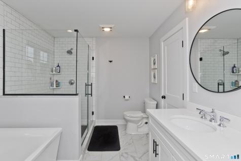 4 Arbor Way Suffield CT 06078