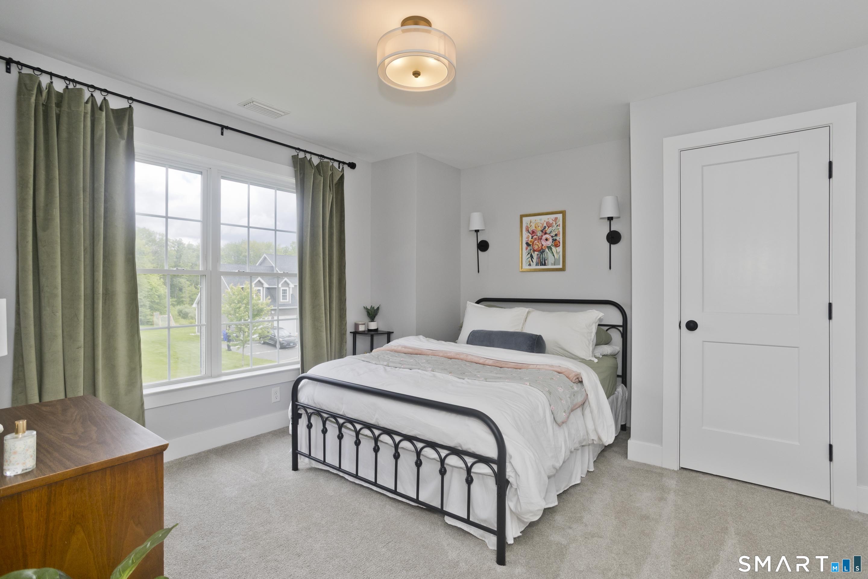 4 Arbor Way Suffield CT 06078