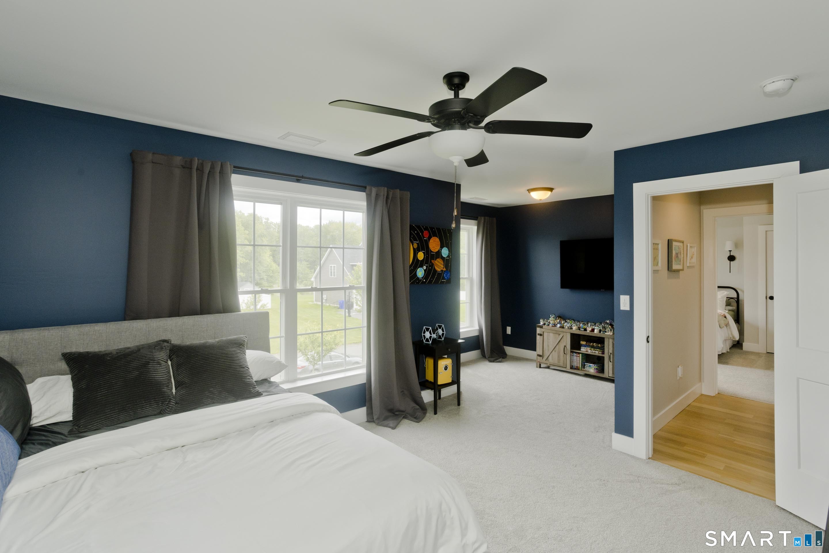 4 Arbor Way Suffield CT 06078