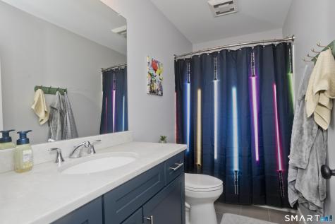 4 Arbor Way Suffield CT 06078