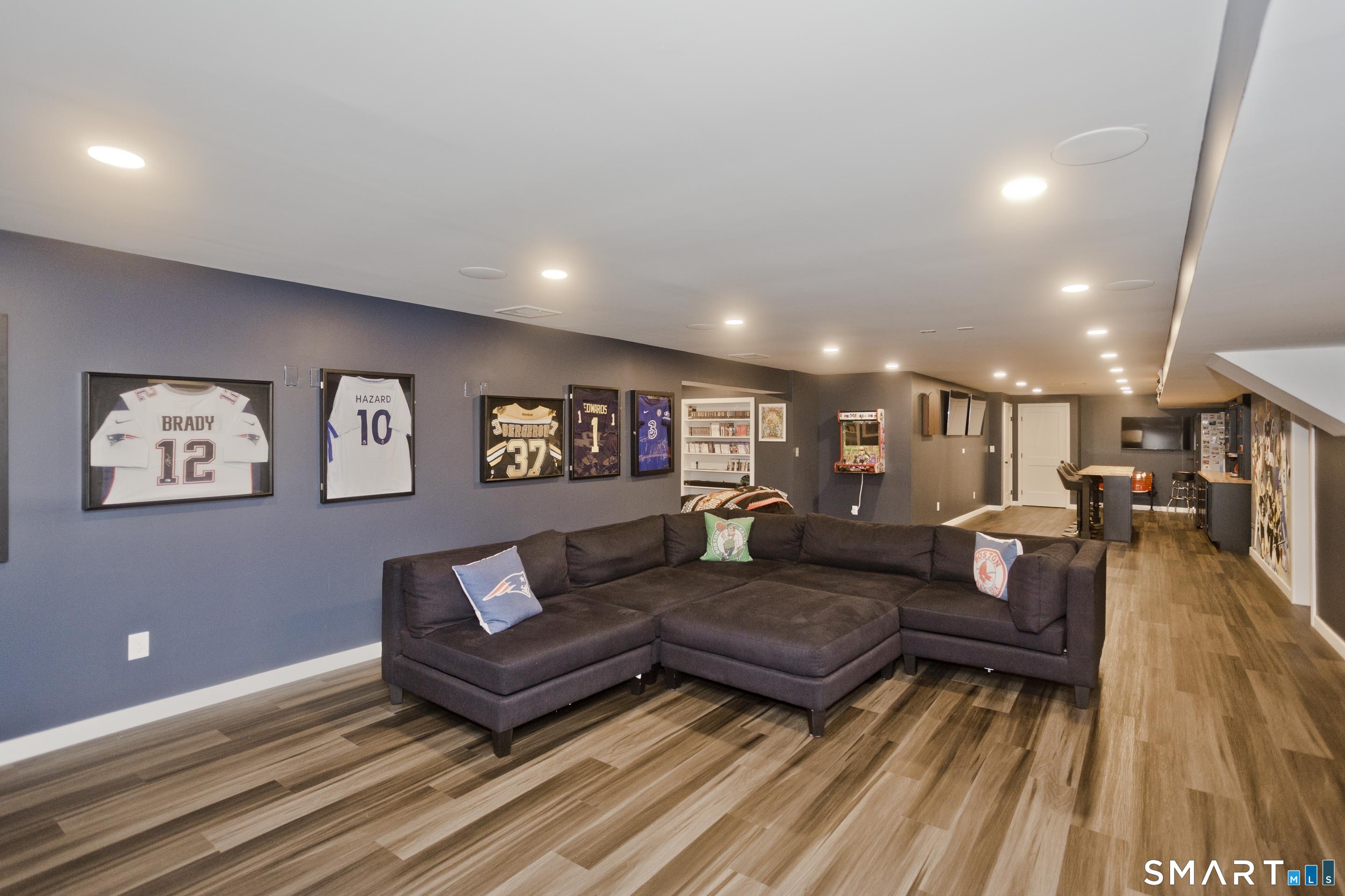 4 Arbor Way Suffield CT 06078