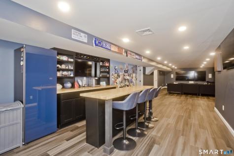 4 Arbor Way Suffield CT 06078
