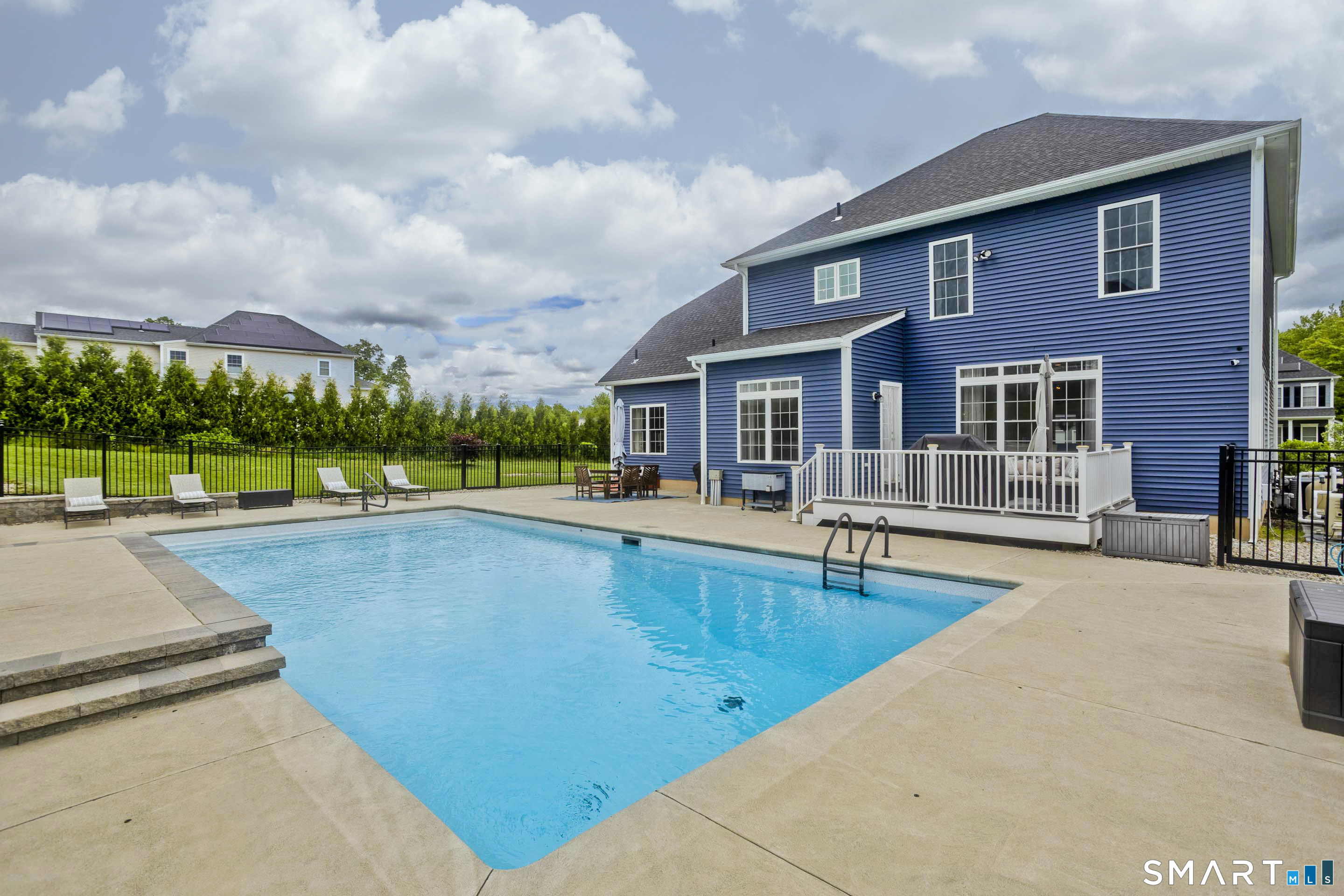 4 Arbor Way Suffield CT 06078