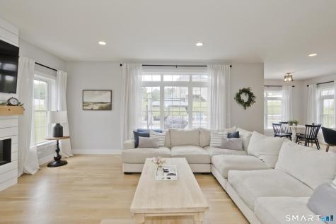 4 Arbor Way Suffield CT 06078