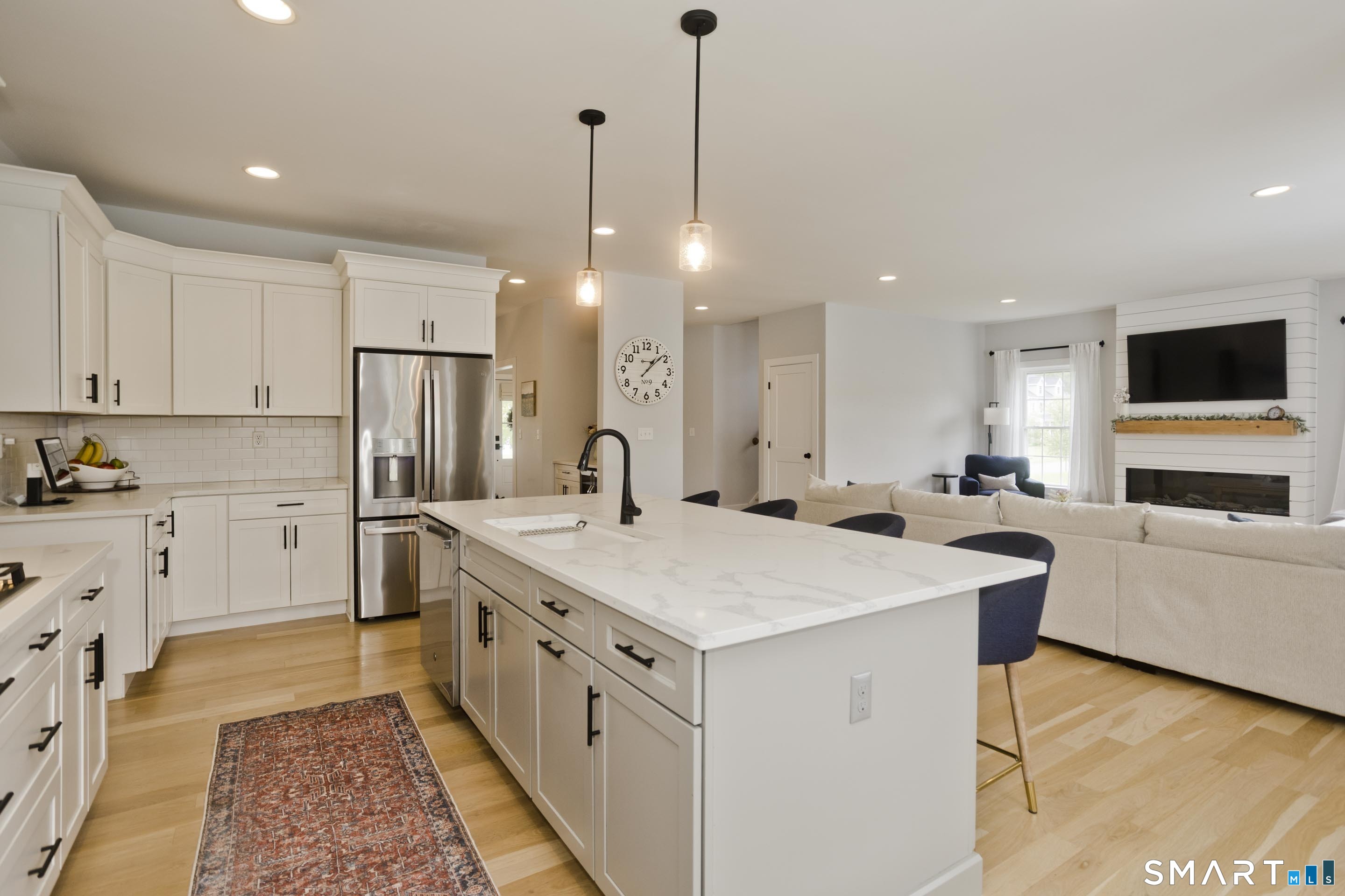 4 Arbor Way Suffield CT 06078