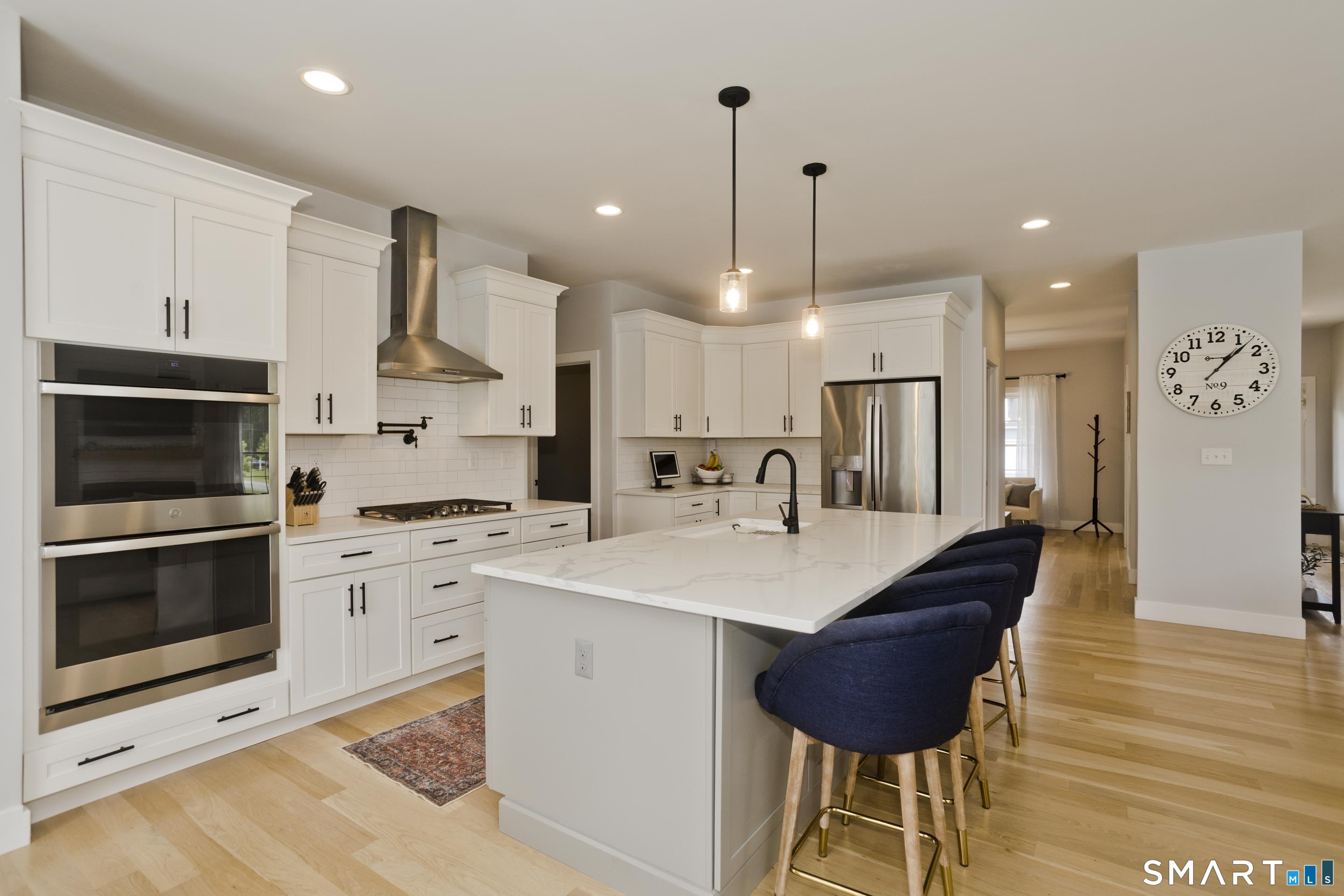 4 Arbor Way Suffield CT 06078