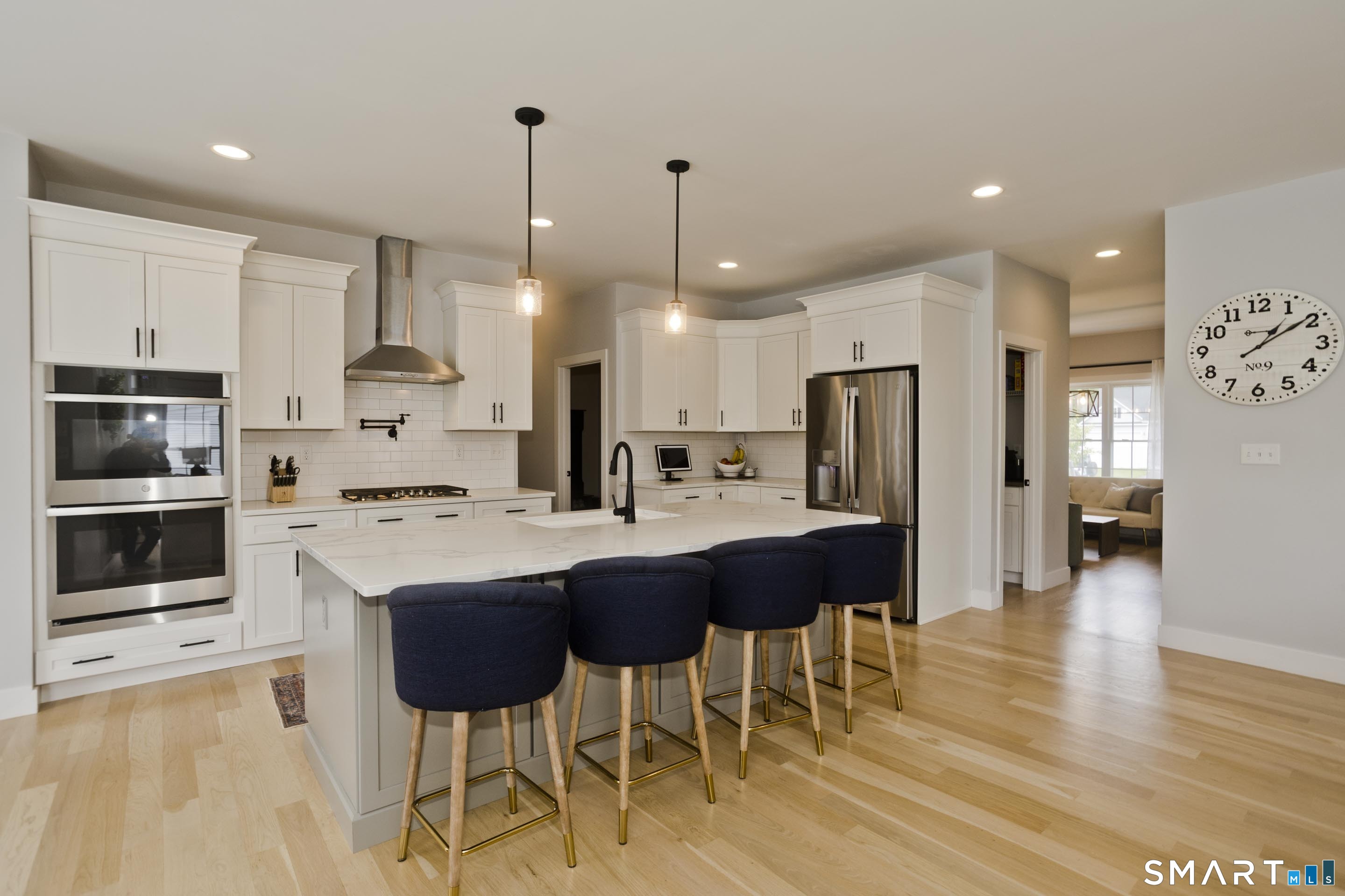 4 Arbor Way Suffield CT 06078