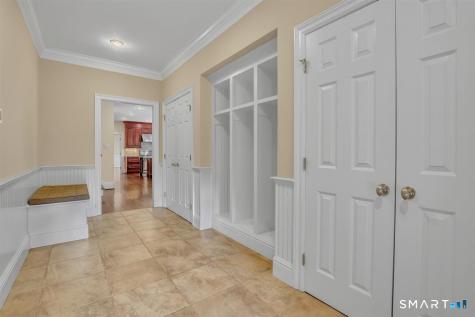 24 Red Fox Run Canton CT 06019