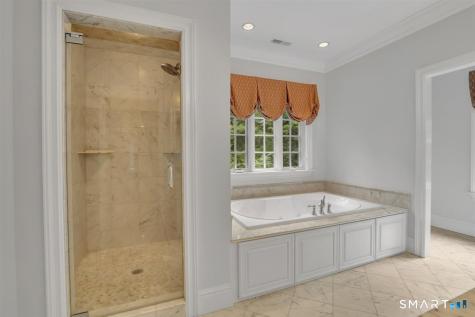 24 Red Fox Run Canton CT 06019