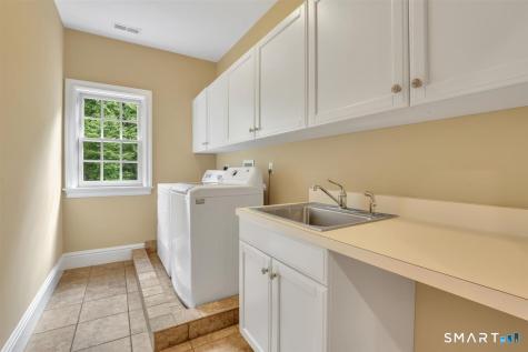 24 Red Fox Run Canton CT 06019