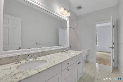 24 Red Fox Run Canton CT 06019