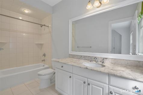 24 Red Fox Run Canton CT 06019
