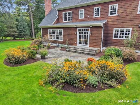 24 Red Fox Run Canton CT 06019