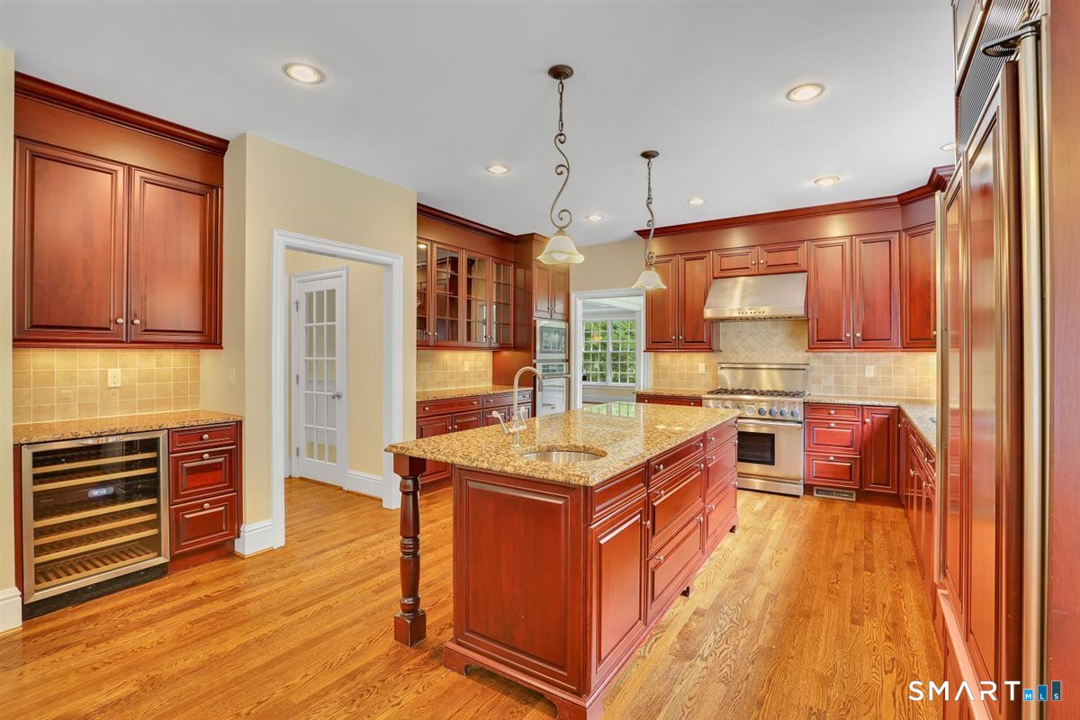 24 Red Fox Run Canton CT 06019