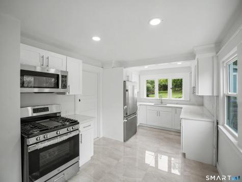 127 Maple Street Norwich CT 06360