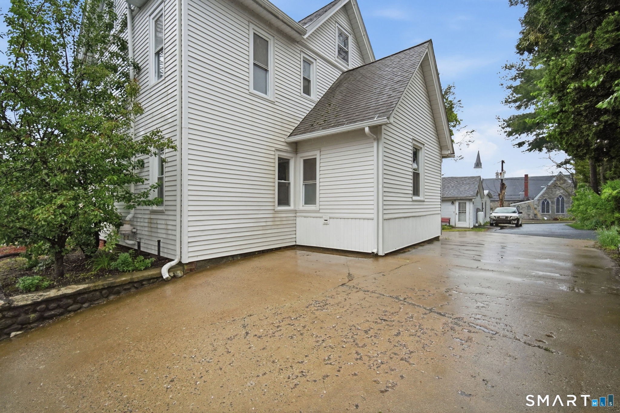 47 High Street Stafford CT 06076