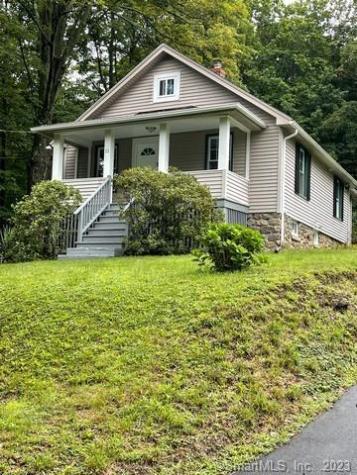 11 Maplewood Street Waterbury CT 06708