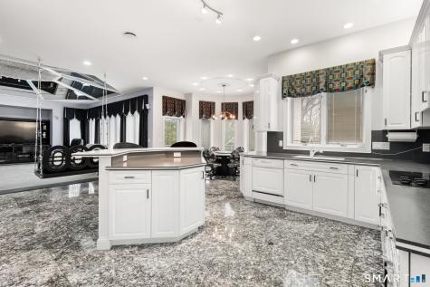 10 Faldu Road Windsor CT 06095