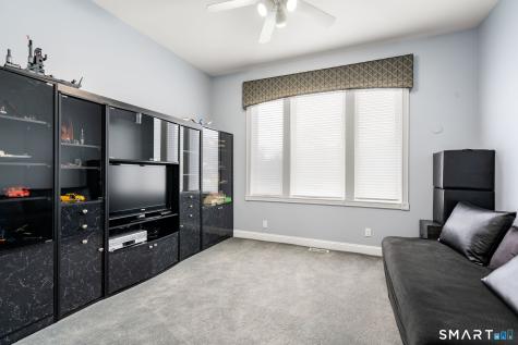 10 Faldu Road Windsor CT 06095