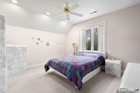 10 Faldu Road Windsor CT 06095