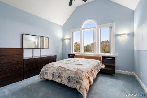 10 Faldu Road Windsor CT 06095