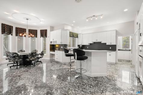 10 Faldu Road Windsor CT 06095