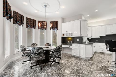 10 Faldu Road Windsor CT 06095