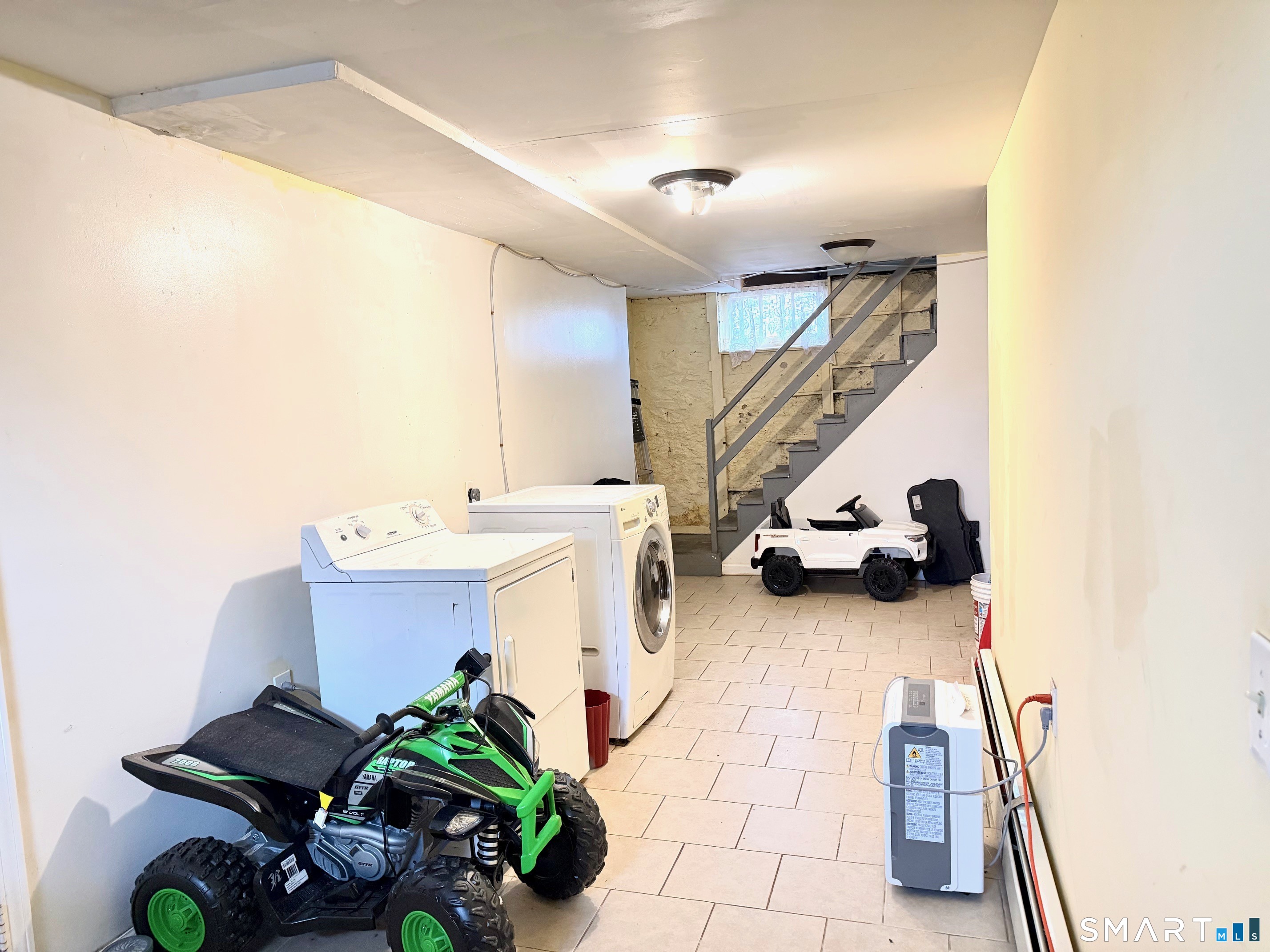 24 Byron Avenue Ansonia CT 06401