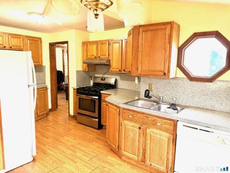 24 Byron Avenue Ansonia CT 06401