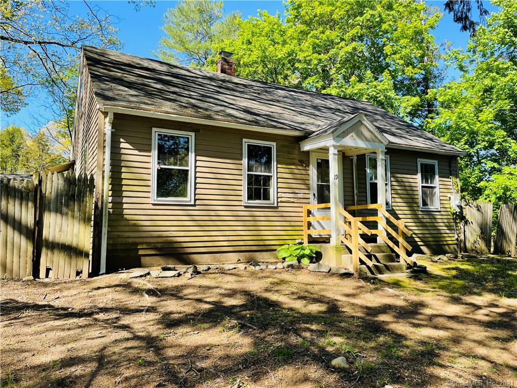 19 Blue Bonnet Knolls New Milford CT 06776