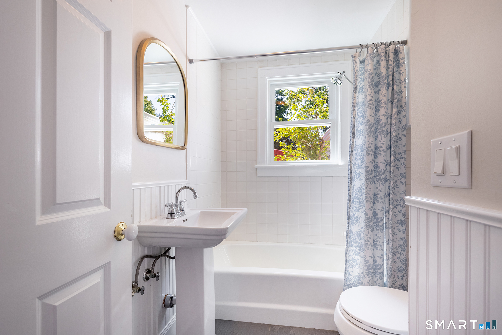 6 Hillsdale Avenue Ridgefield CT 06877