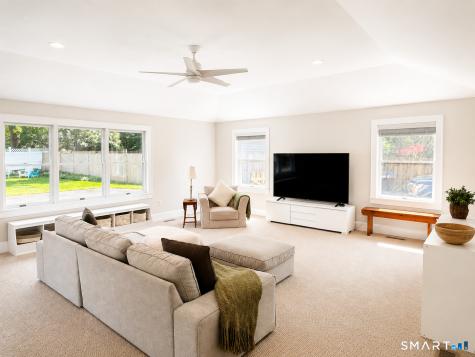 6 Hillsdale Avenue Ridgefield CT 06877