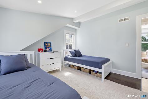 6 Hillsdale Avenue Ridgefield CT 06877
