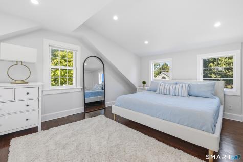 6 Hillsdale Avenue Ridgefield CT 06877