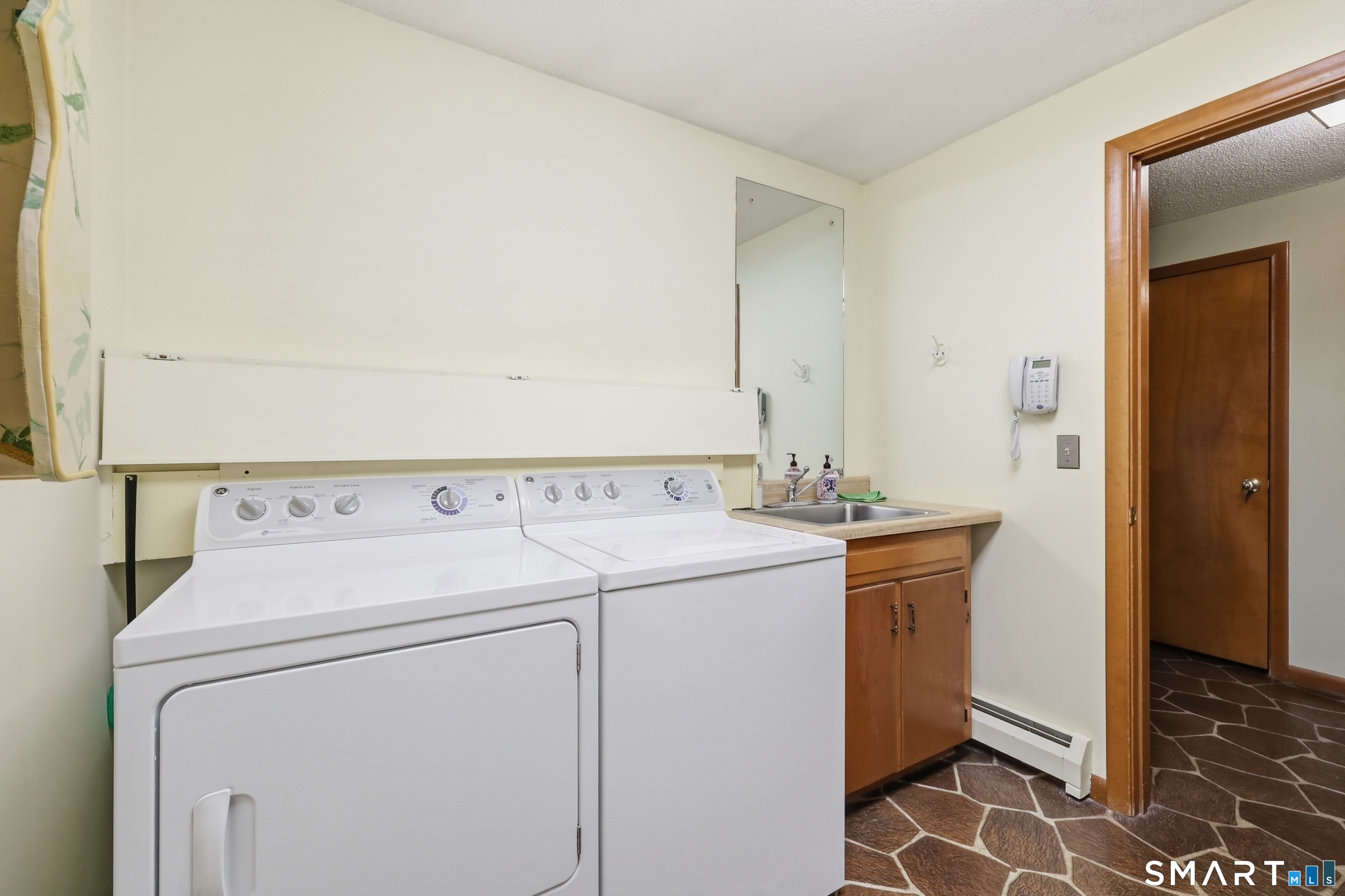 5 Birch Road Bloomfield CT 06002
