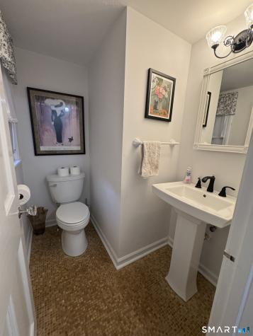 34 Cobbs Road West Hartford CT 06107
