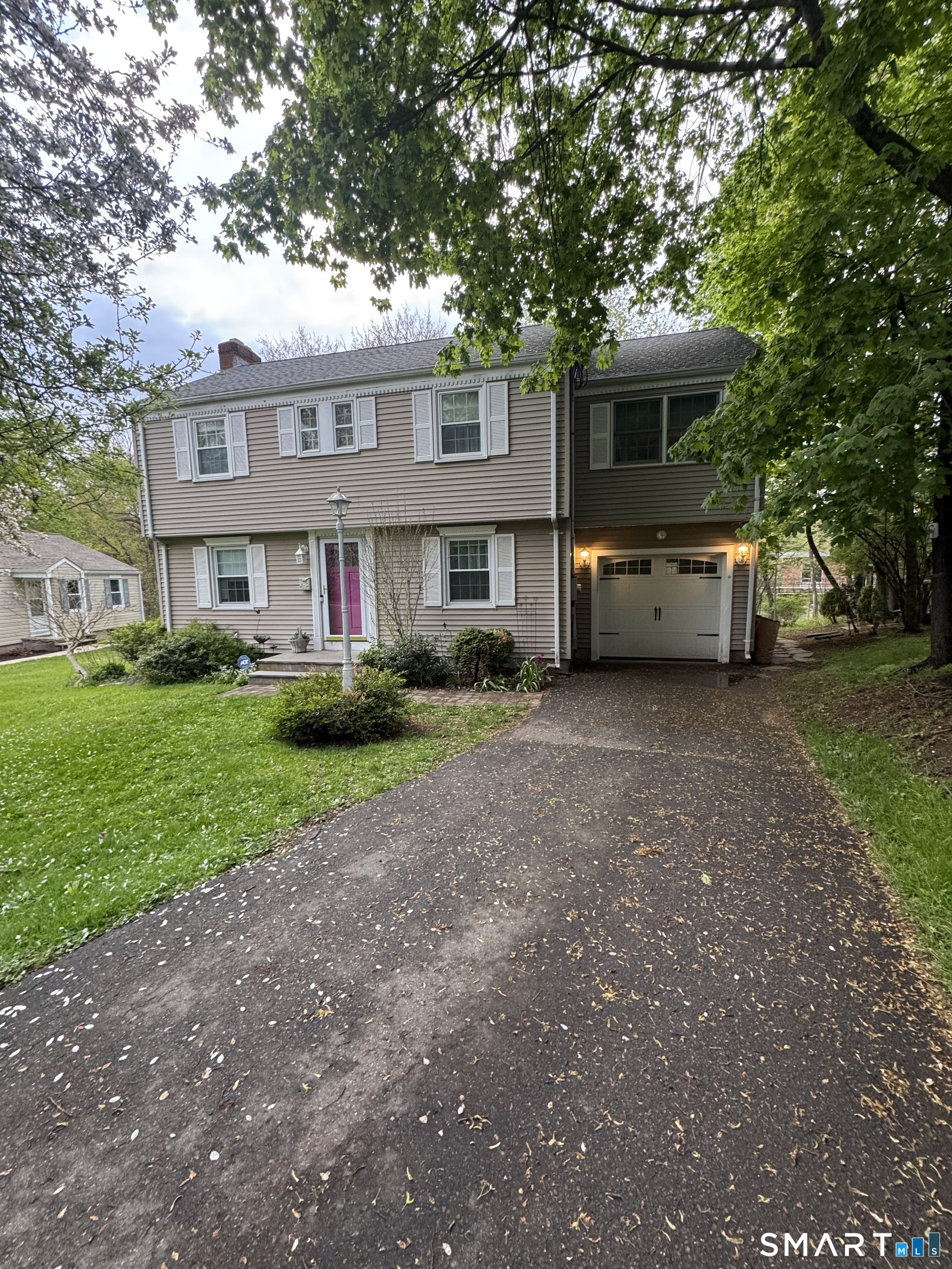 34 Cobbs Road West Hartford CT 06107
