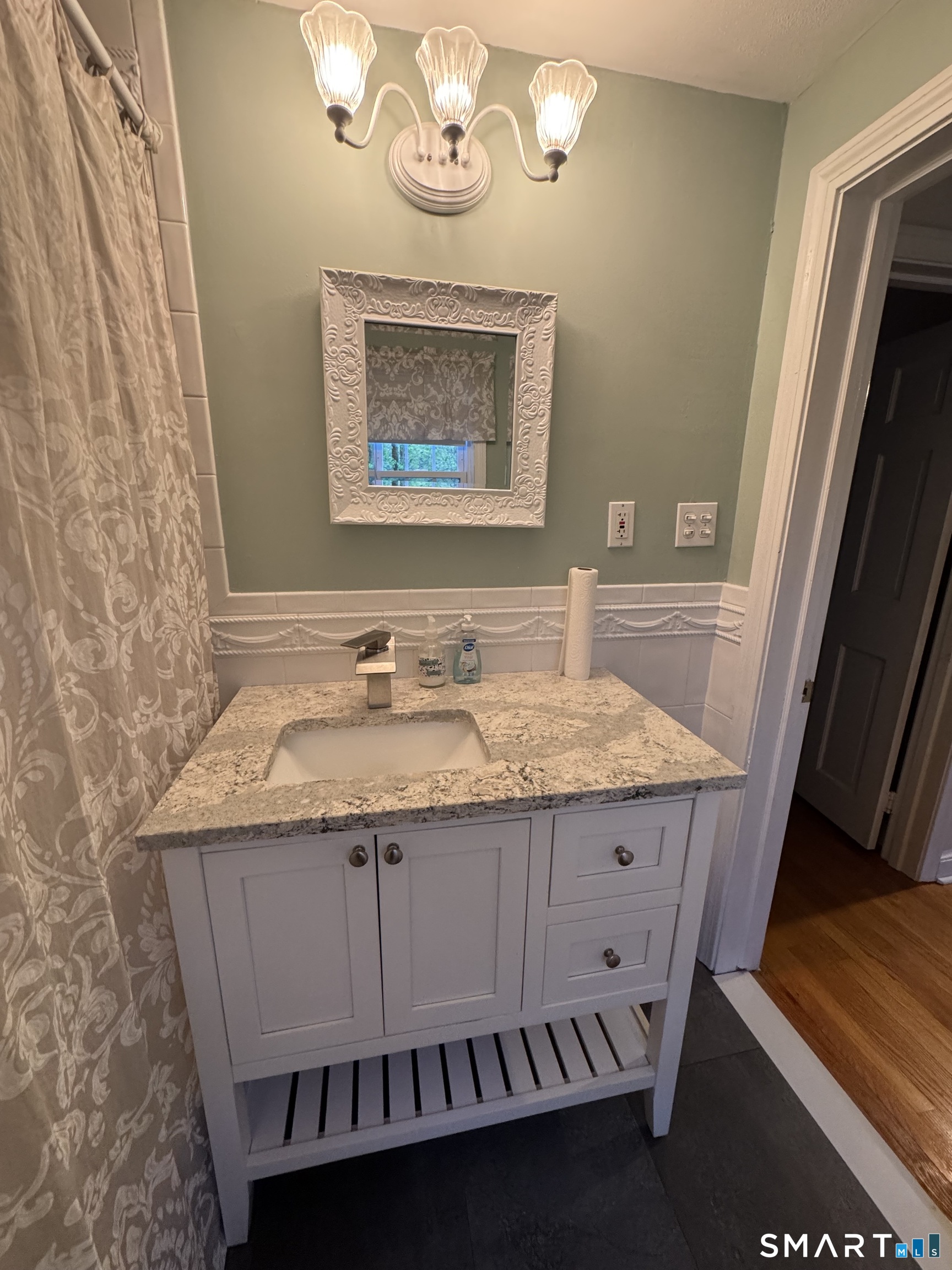 34 Cobbs Road West Hartford CT 06107