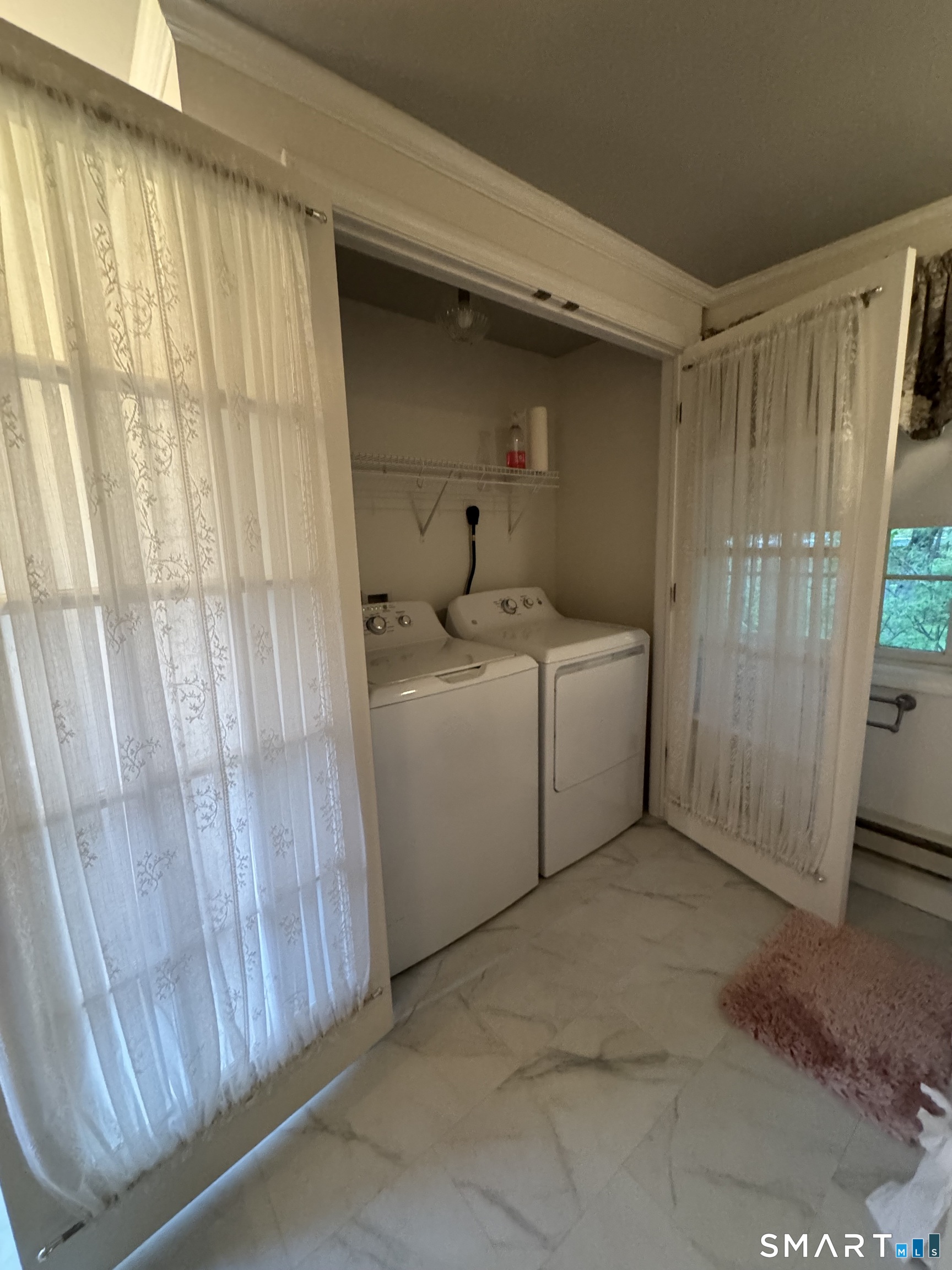 34 Cobbs Road West Hartford CT 06107