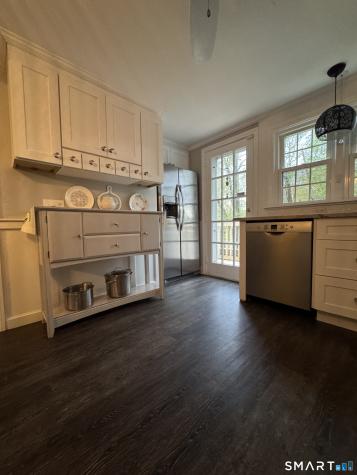 34 Cobbs Road West Hartford CT 06107