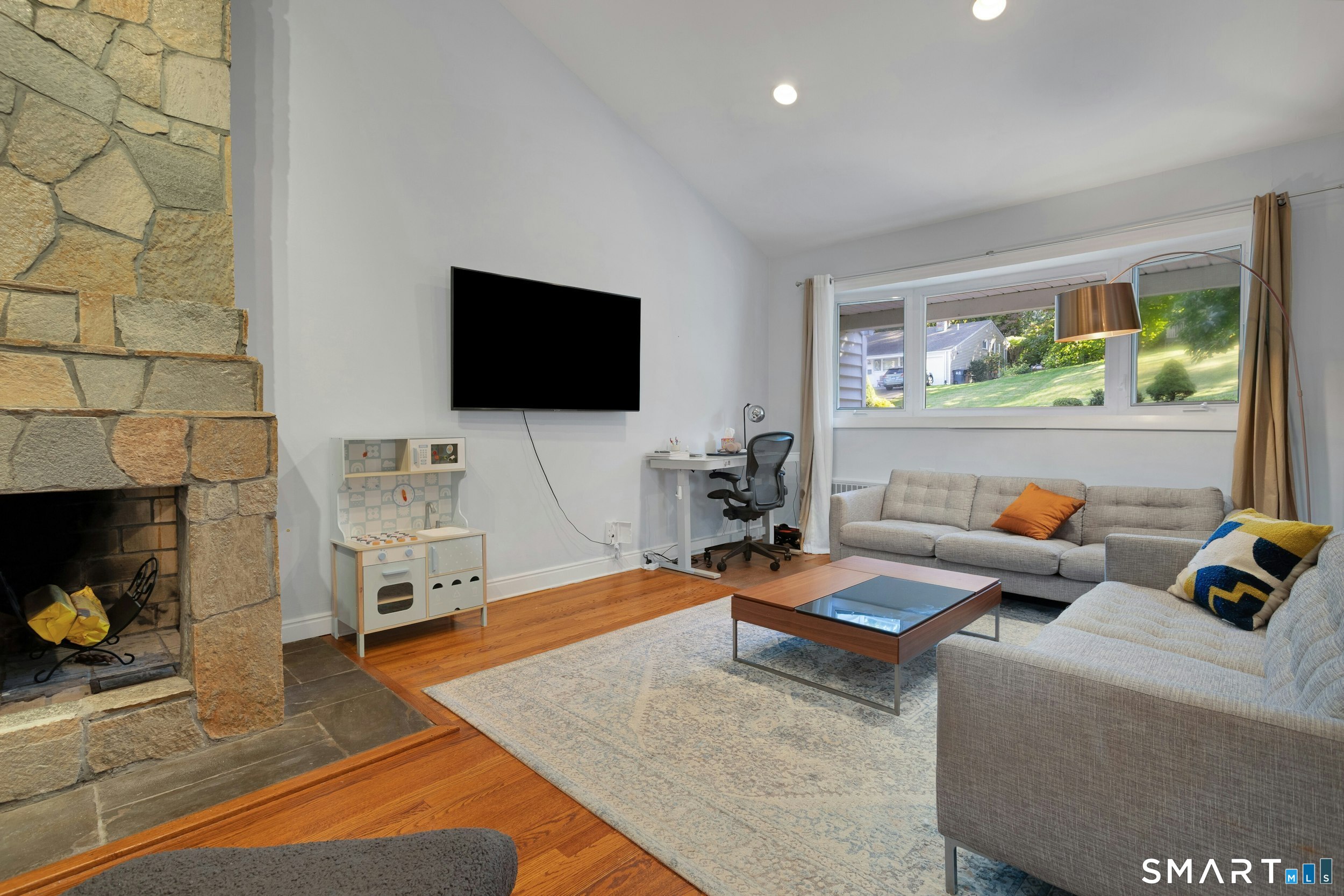 137 Wood Ridge Drive Stamford CT 06905