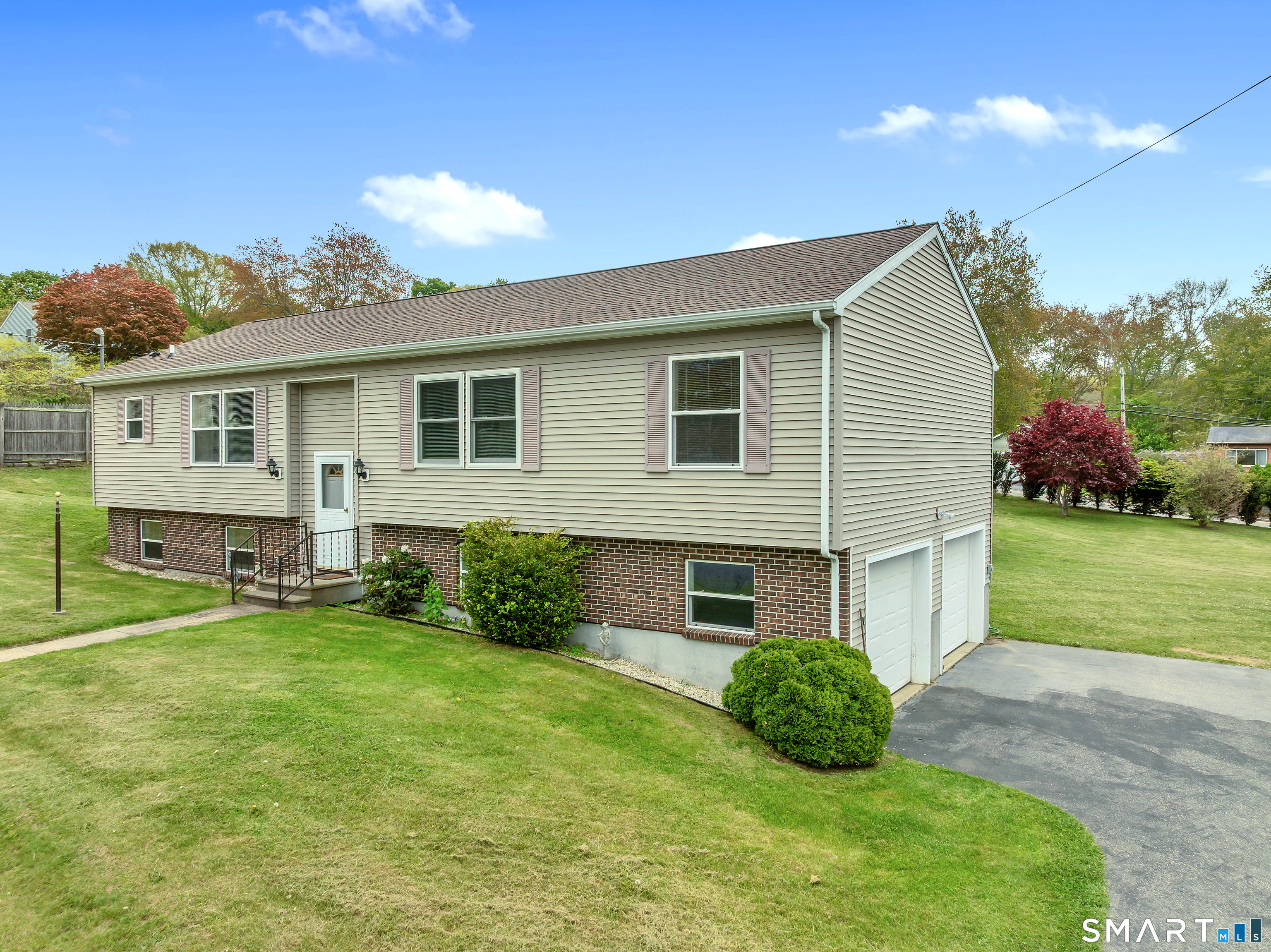 37 Third Avenue Waterford CT 06385