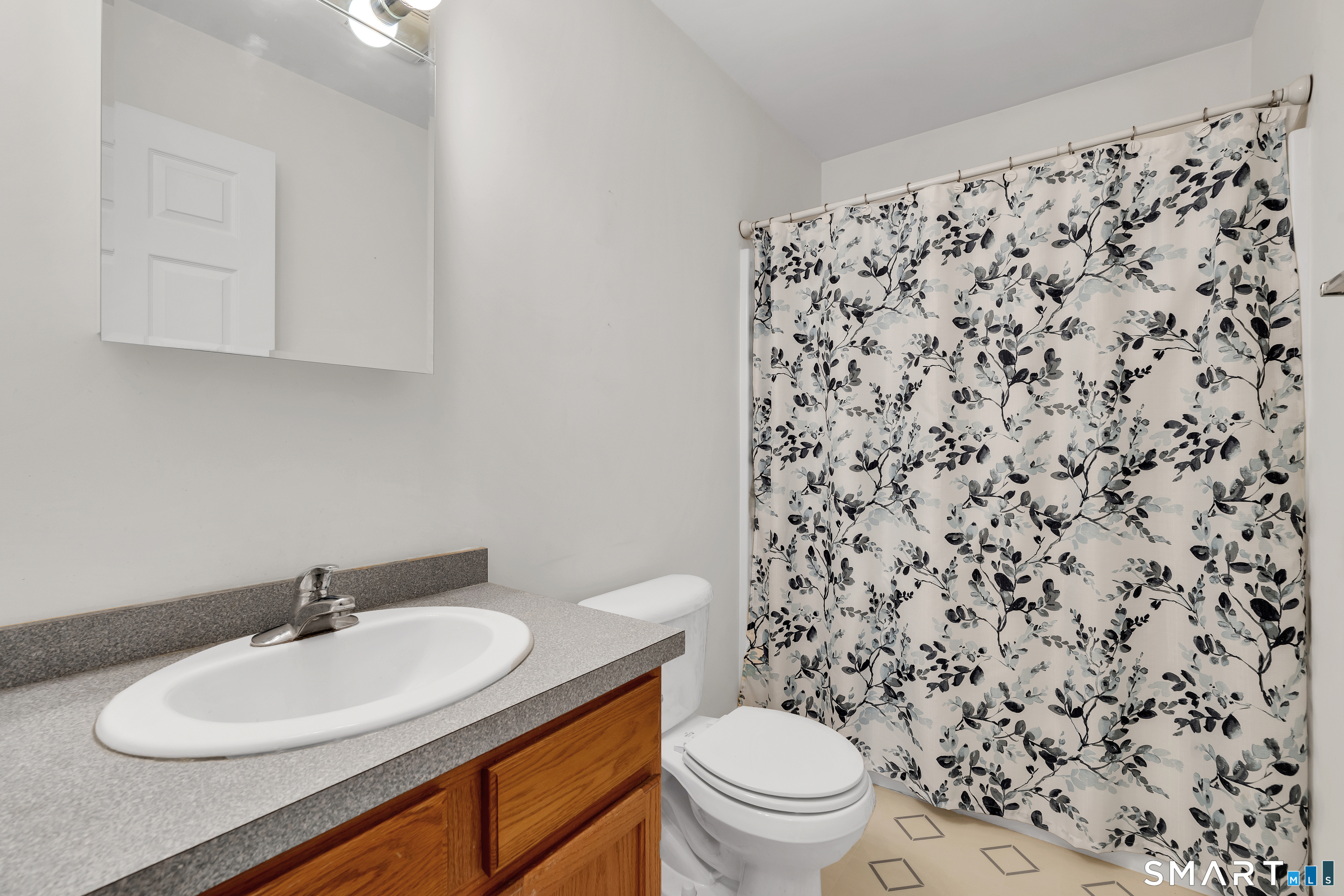 37 Third Avenue Waterford CT 06385