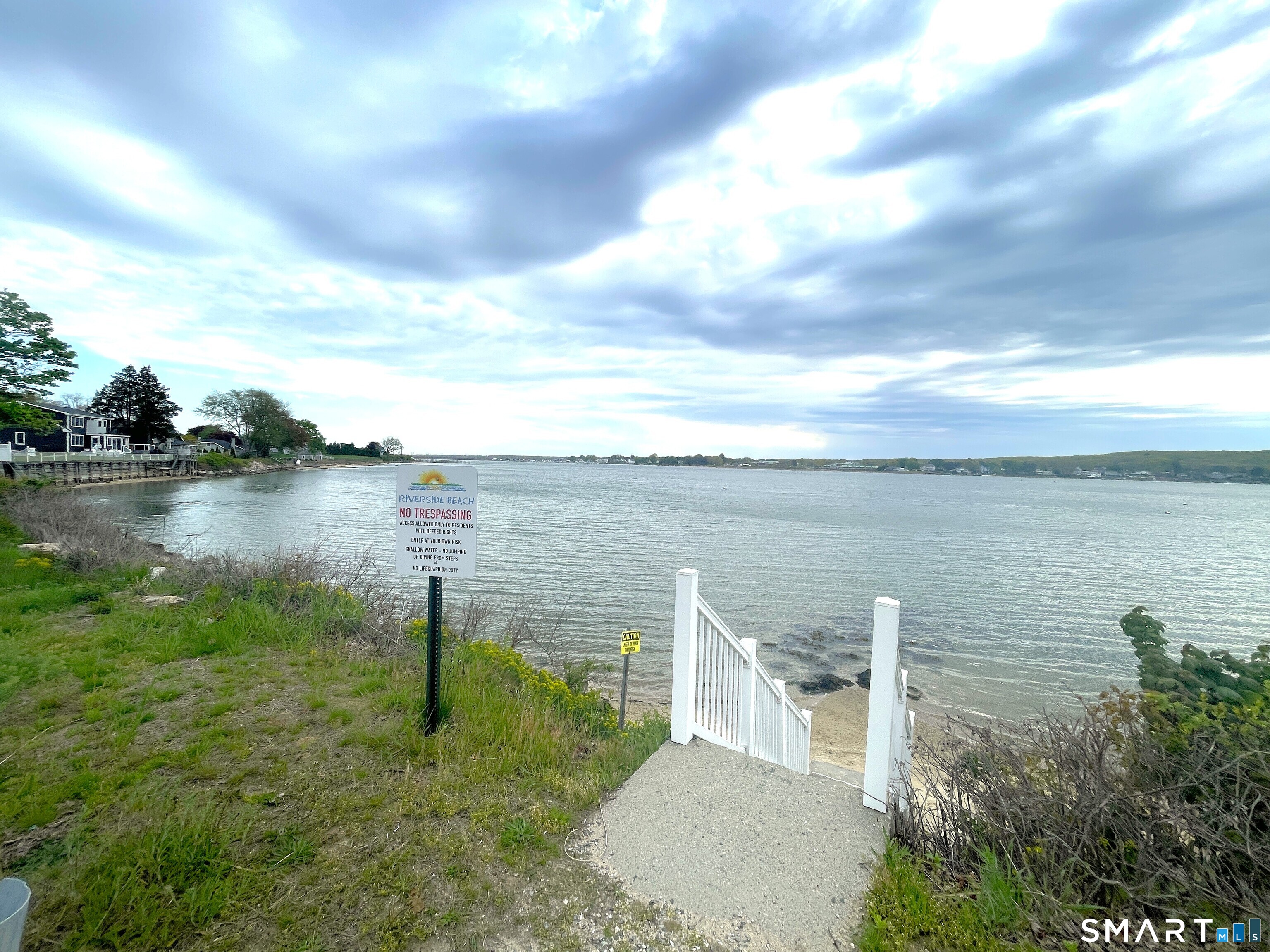 37 Third Avenue Waterford CT 06385