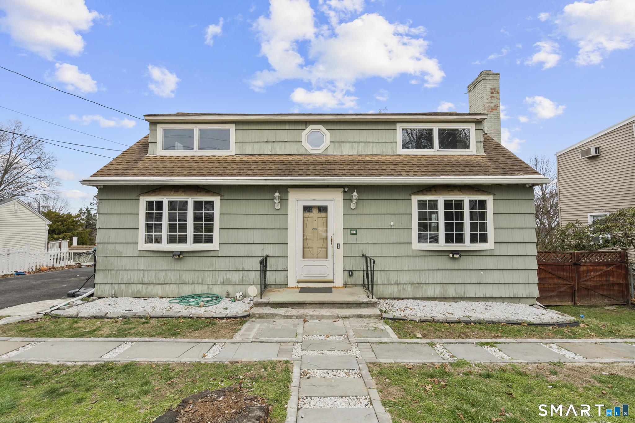 104 Oakdale Street Bridgeport CT 06606